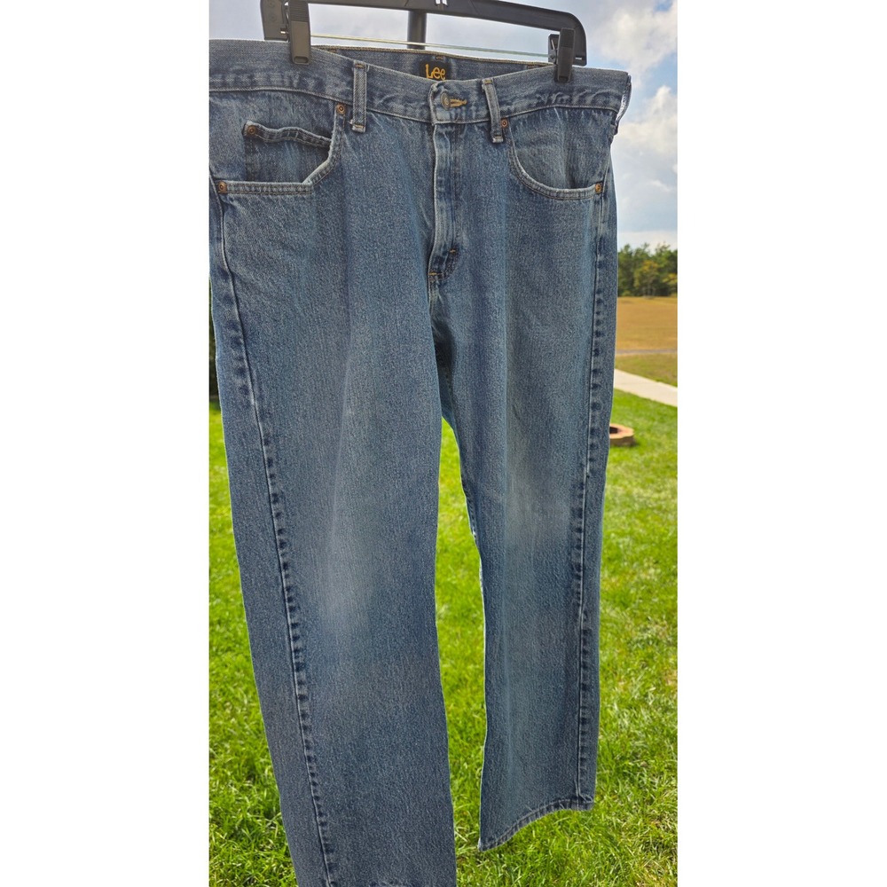 Lee Men Regular Fit Straight Leg Medium Wash Blue Denim Jeans 36x29 TZS-C154-014